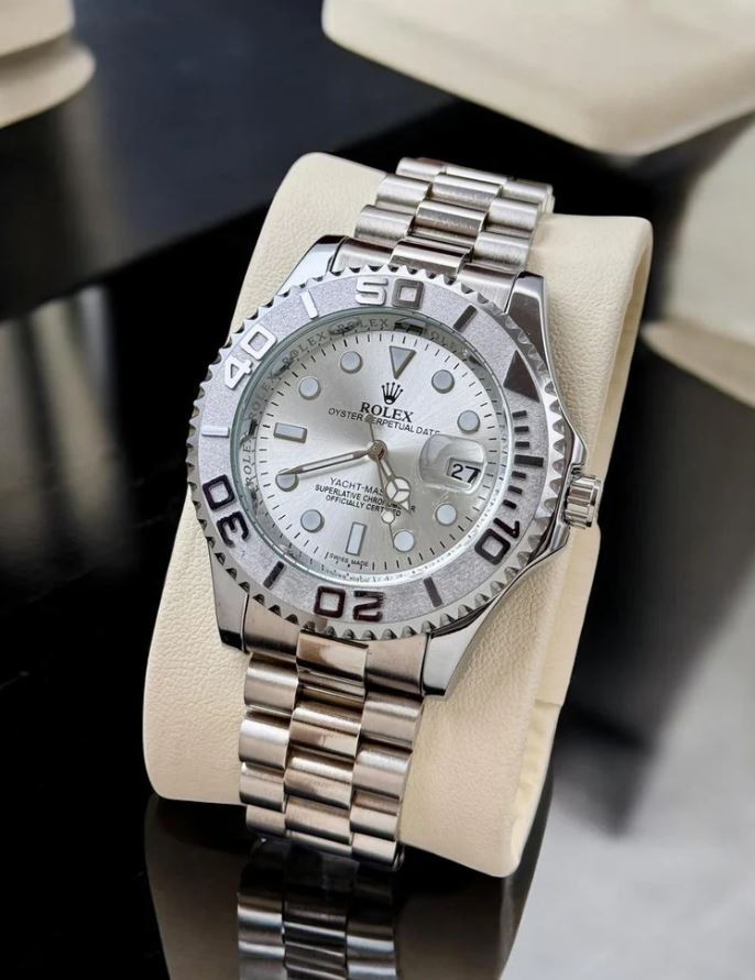 Yacht-Master Style Men’s White Dial Quartz Watch – Silver Bezel & Stainless Steel Bracelet