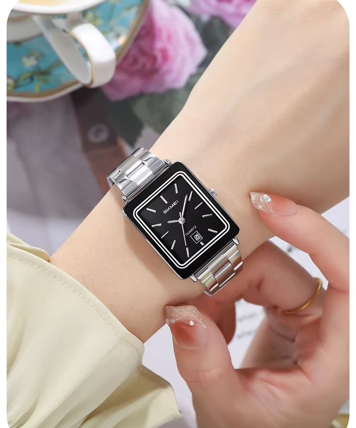 SKMEI 2566 Women’s Luxury Quartz Watch Silver Black – Business Wristwatch with Date Display
