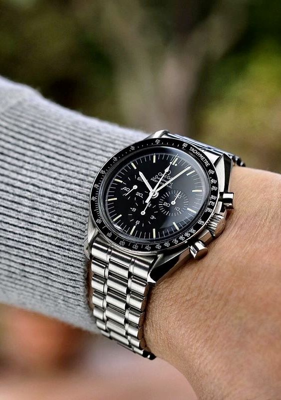 Omega Luxury Chronograph Men's Watch – Black Dial, Black Bezel, Stainless Steel Bracelet