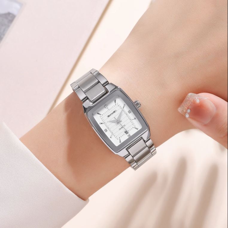 SKMEI 2578 Women’s Quartz Watch Silver White– Elegant Fashion Waterproof Wristwatch