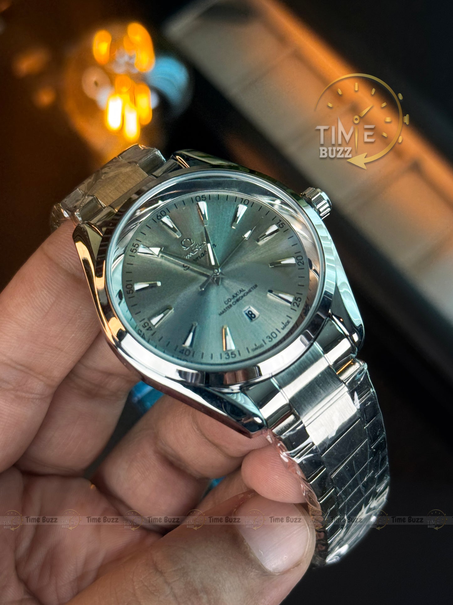 Omega Seamaster Aqua Terra Men’s Watch – Silver Dial & Stainless Steel Chain Strap