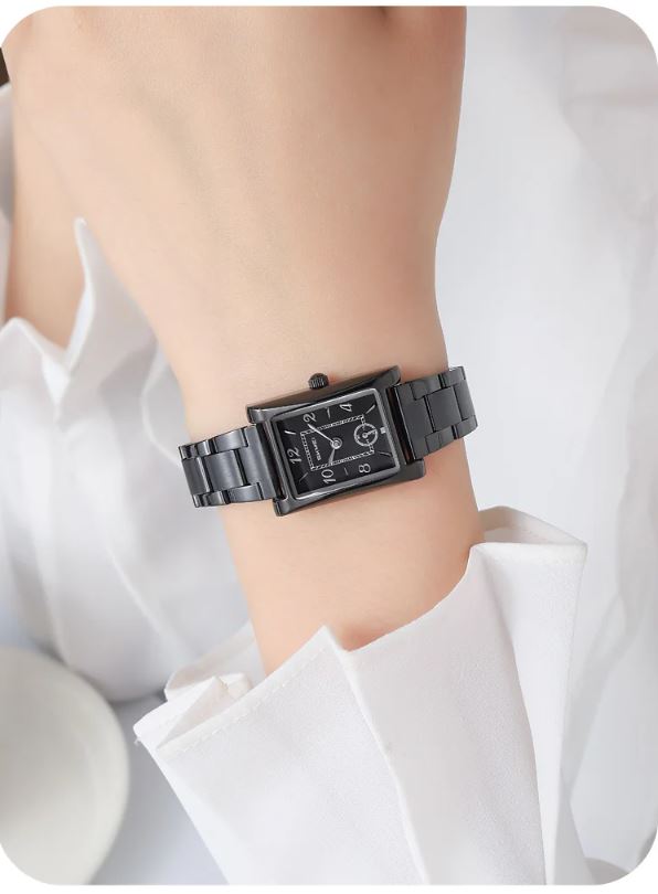 SKMEI 2570 Women’s Vintage Square Dial Quartz Watch Black – Elegant Fashion Wristwatch
