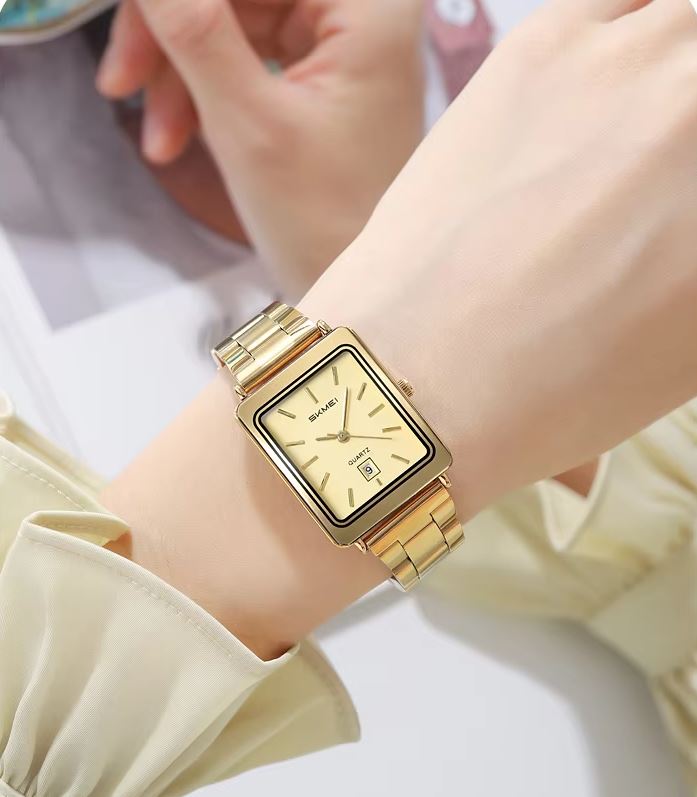 SKMEI 2566 Women’s Luxury Quartz Watch Golden –  Business Wristwatch with Date Display